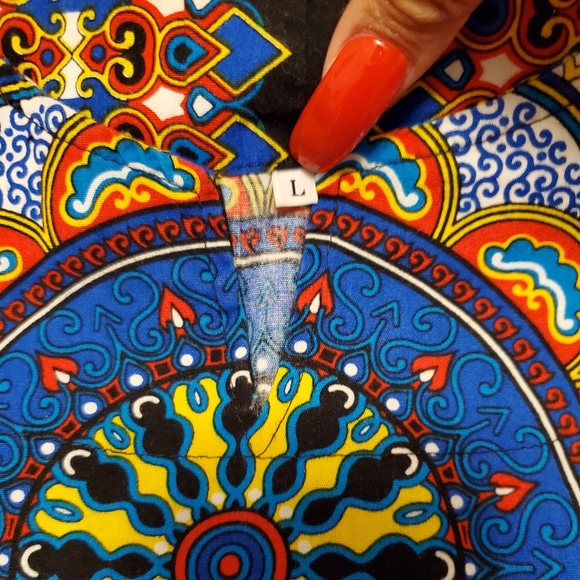 Beautiful African Print Dashiki - Picture 4 of 4